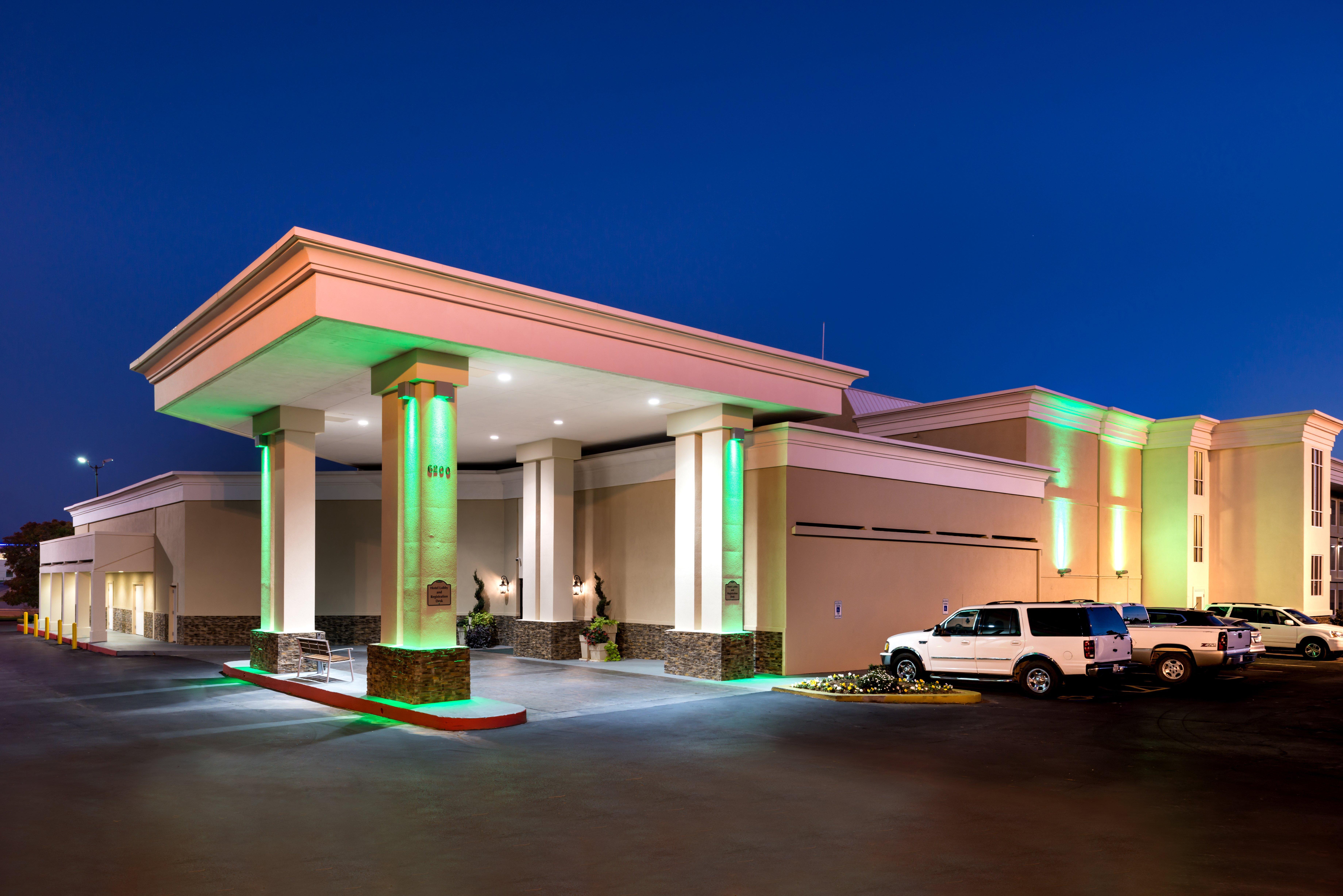Holiday Inn Hotel & Suites Oklahoma City North By Ihg Εξωτερικό φωτογραφία