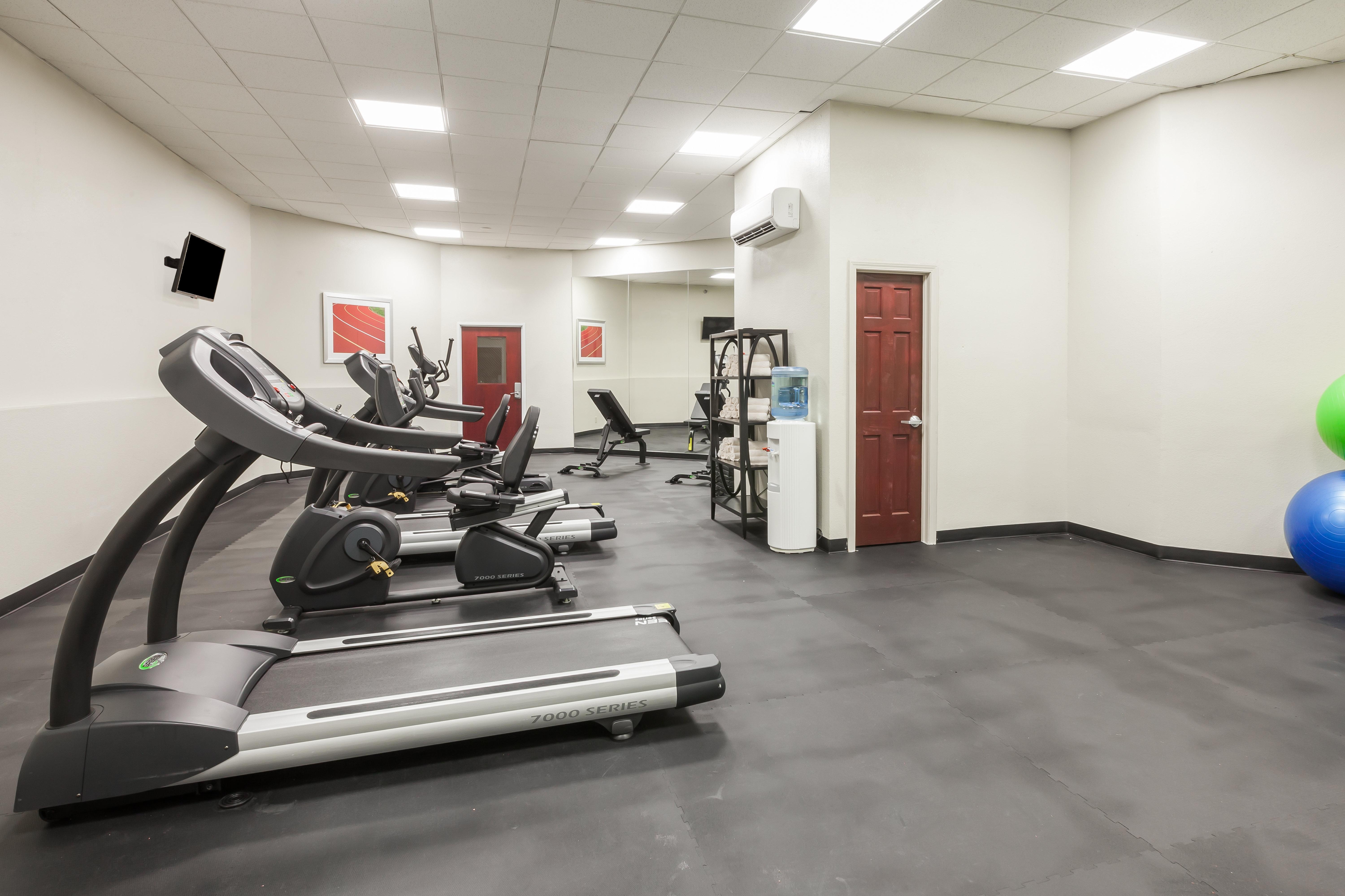 Holiday Inn Hotel & Suites Oklahoma City North By Ihg Εξωτερικό φωτογραφία