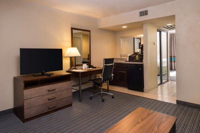 Holiday Inn Hotel & Suites Oklahoma City North By Ihg Εξωτερικό φωτογραφία