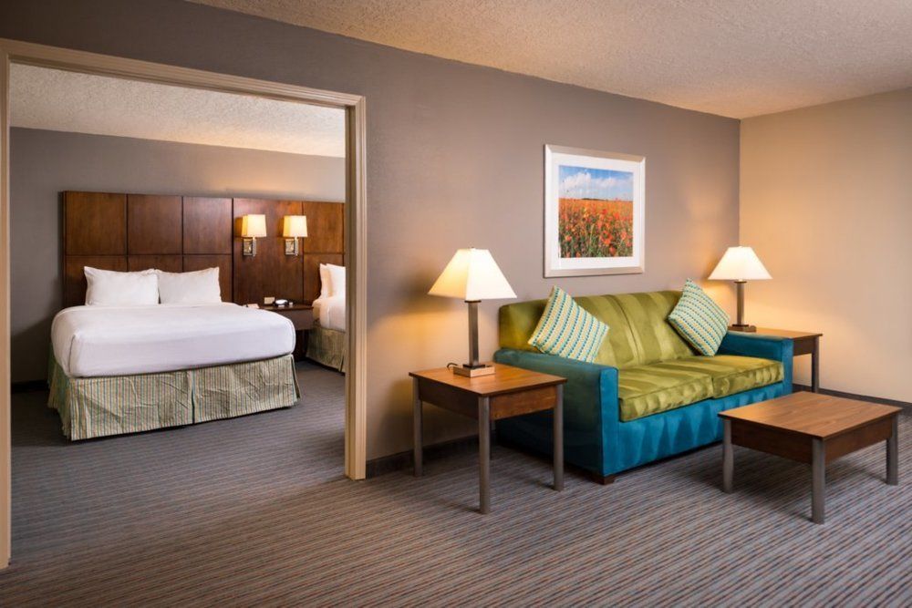 Holiday Inn Hotel & Suites Oklahoma City North By Ihg Εξωτερικό φωτογραφία