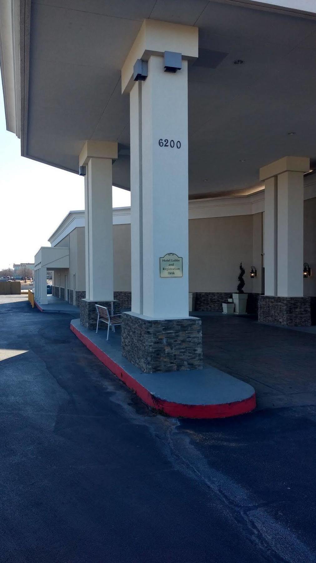 Holiday Inn Hotel & Suites Oklahoma City North By Ihg Εξωτερικό φωτογραφία
