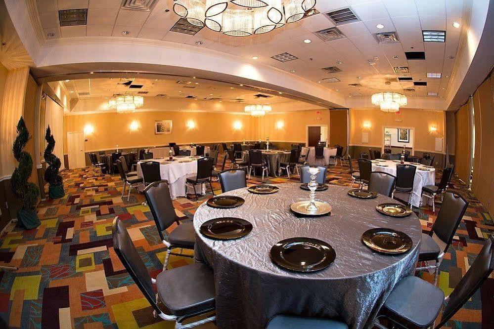 Holiday Inn Hotel & Suites Oklahoma City North By Ihg Εξωτερικό φωτογραφία