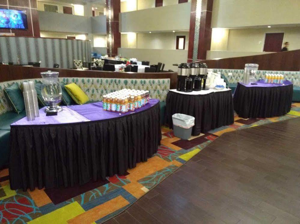 Holiday Inn Hotel & Suites Oklahoma City North By Ihg Εξωτερικό φωτογραφία