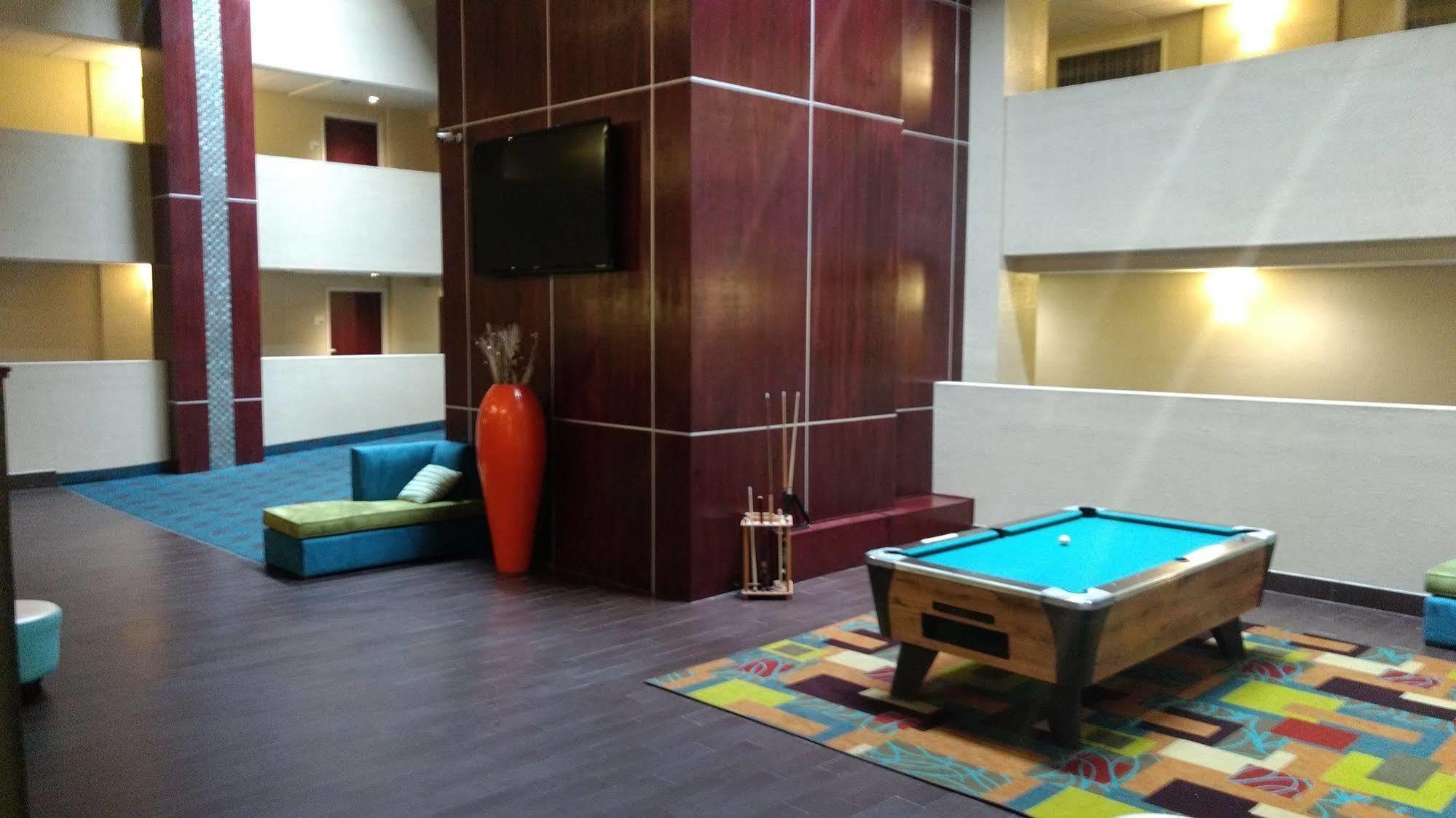 Holiday Inn Hotel & Suites Oklahoma City North By Ihg Εξωτερικό φωτογραφία